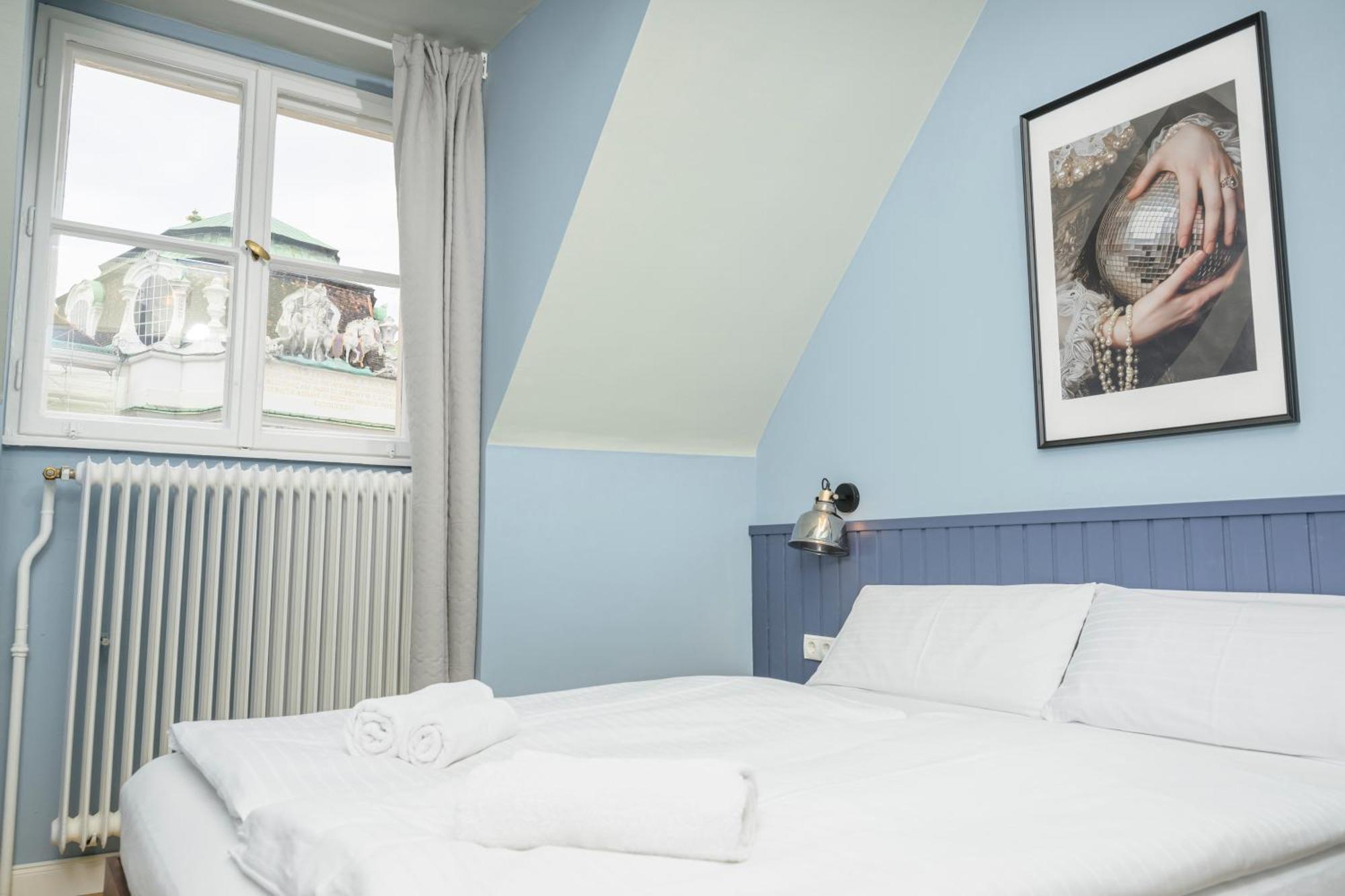 Palais Palffy Suits Wina Bagian luar foto