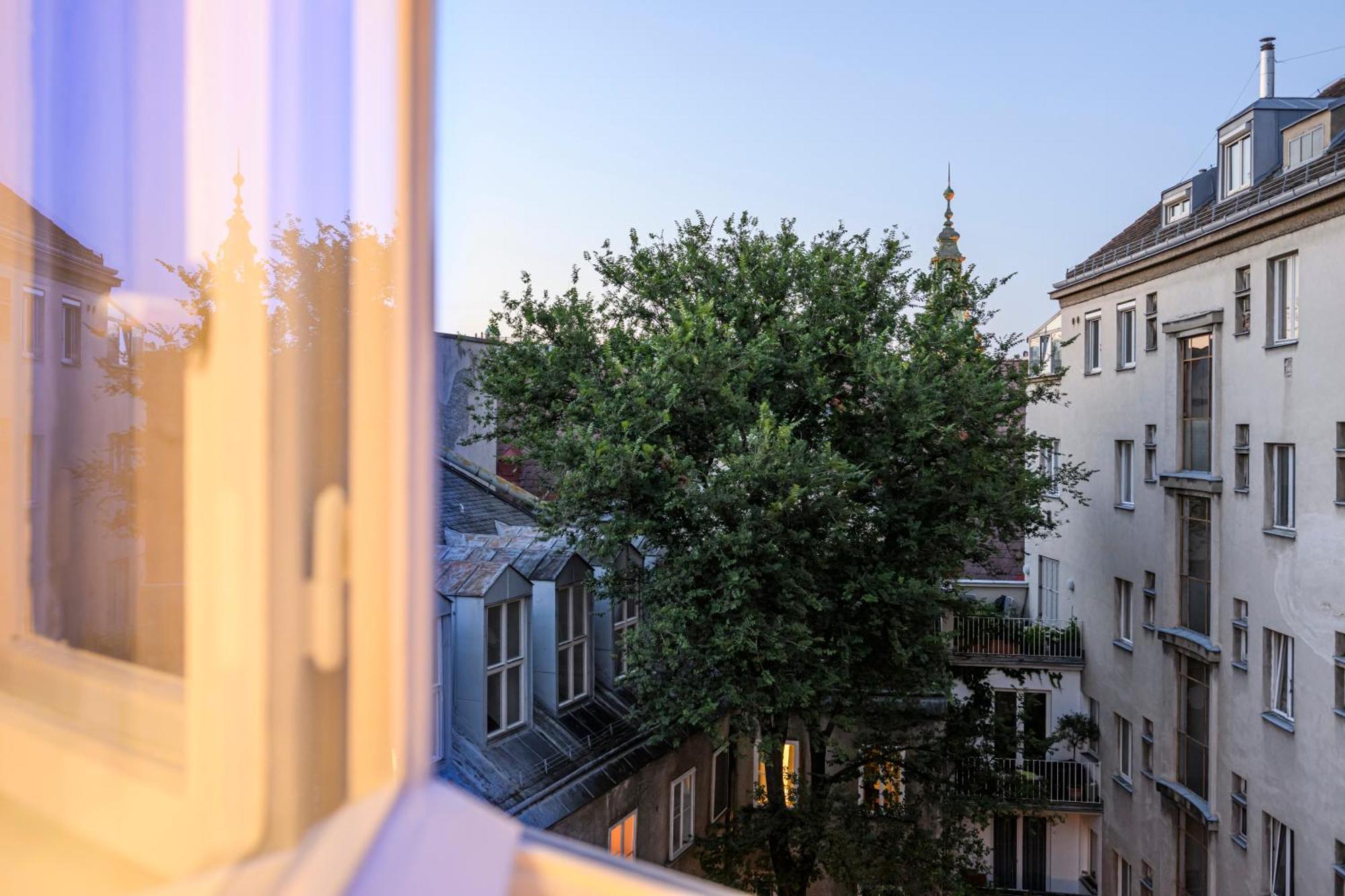 Palais Palffy Suits Wina Bagian luar foto