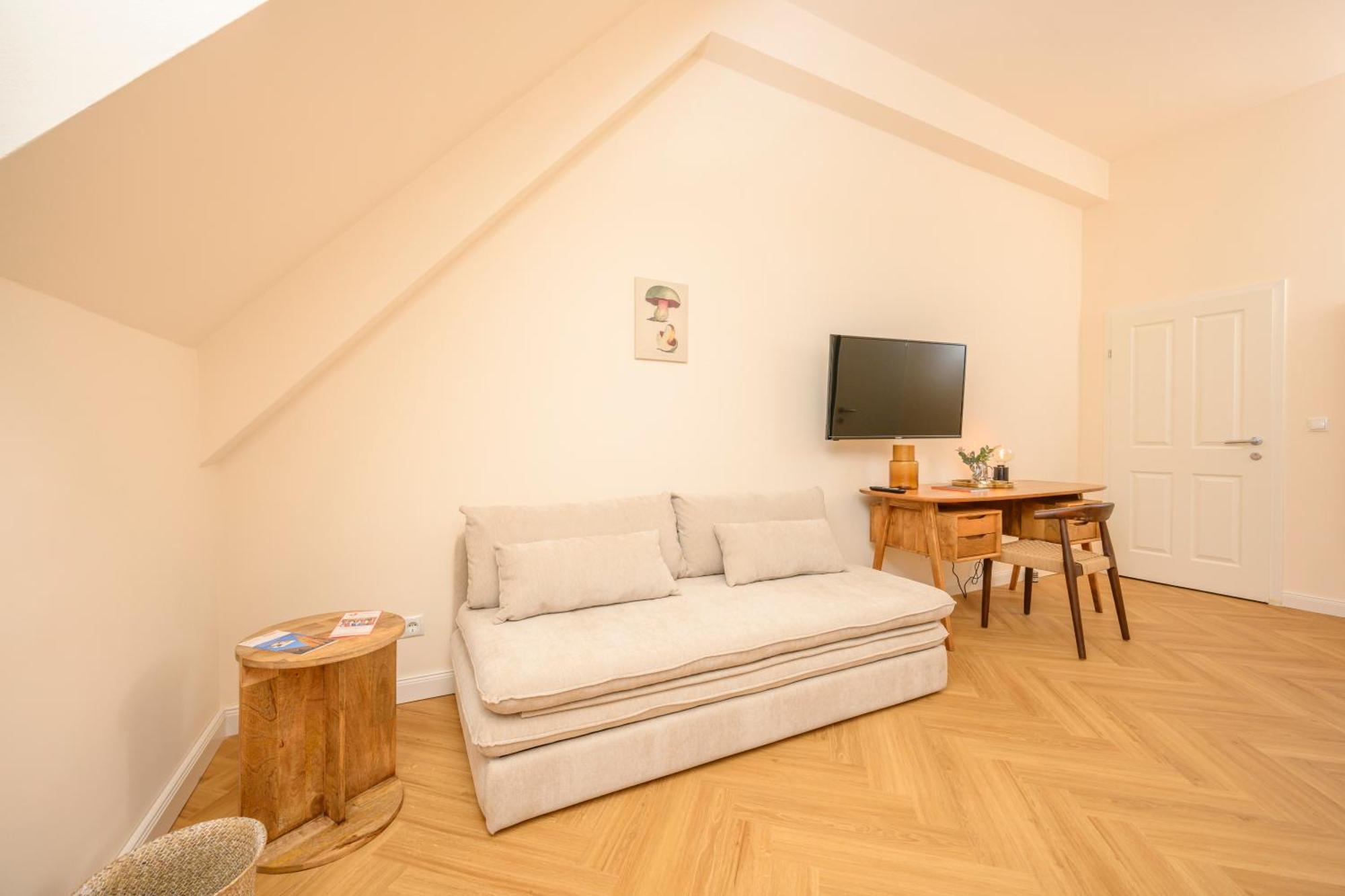 Palais Palffy Suits Wina Bagian luar foto