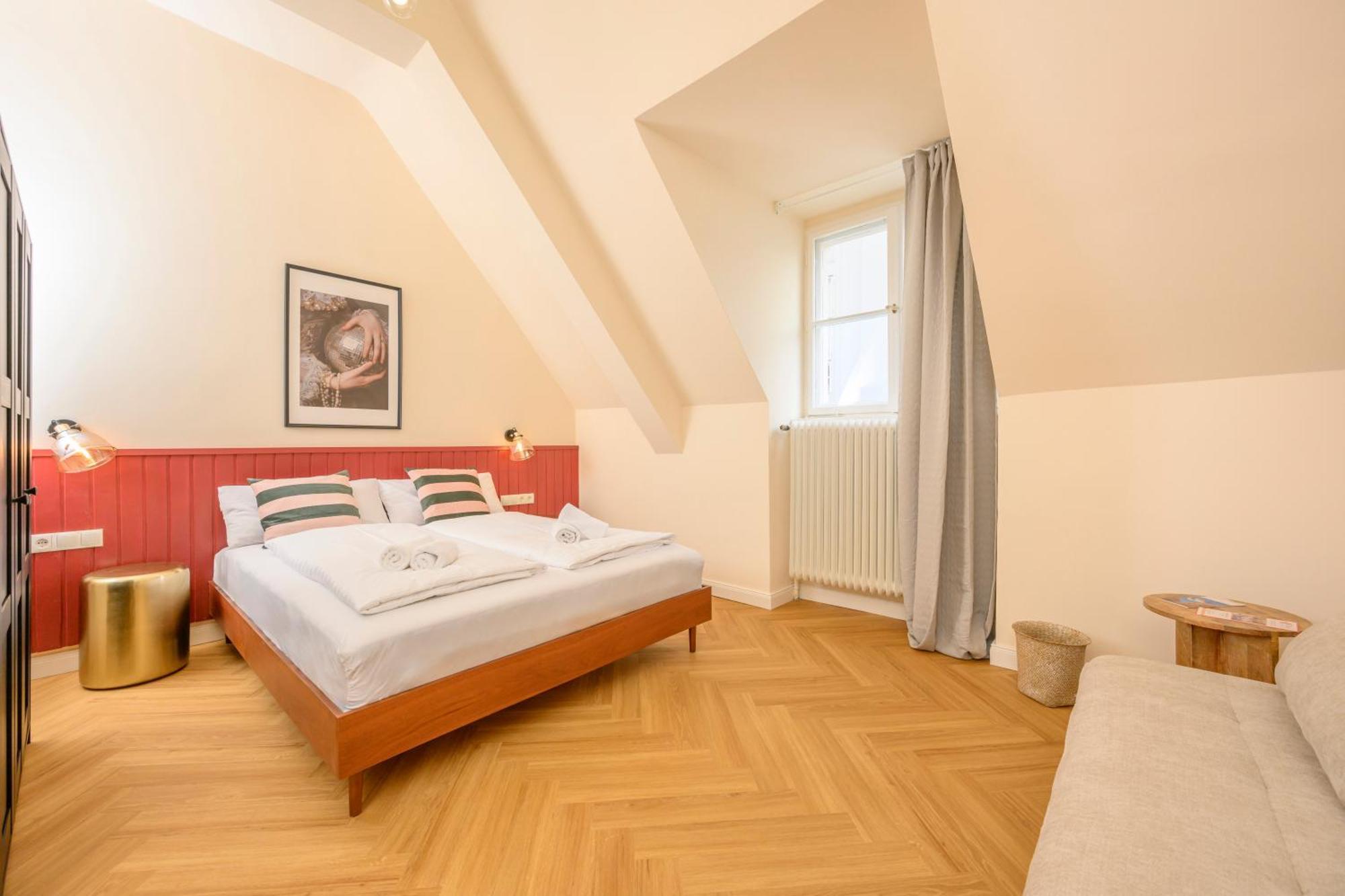 Palais Palffy Suits Wina Bagian luar foto