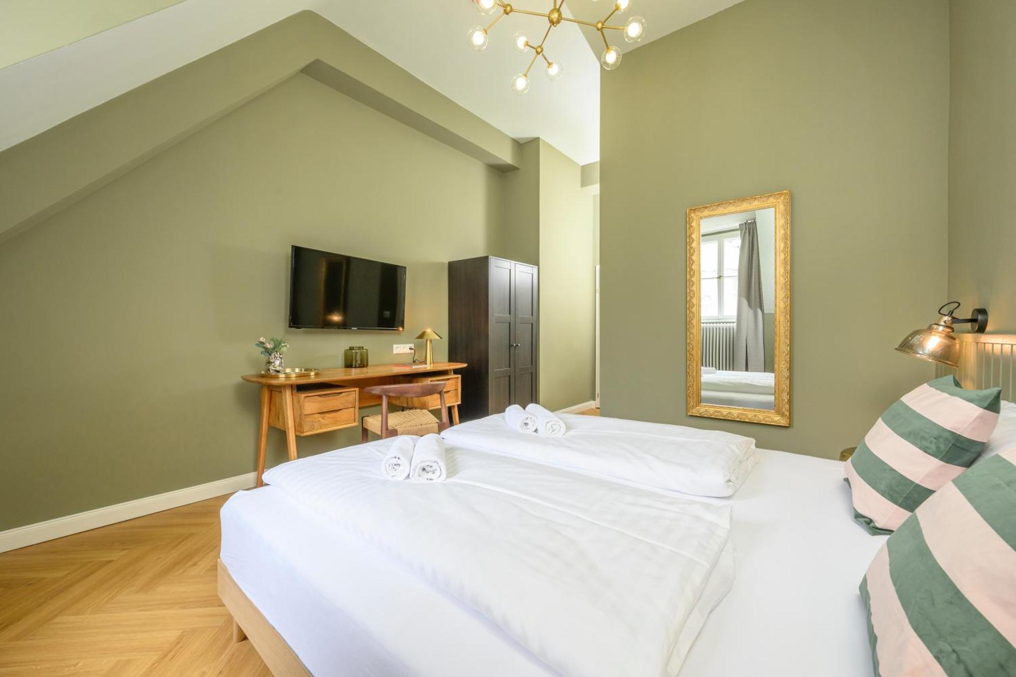 Palais Palffy Suits Wina Bagian luar foto